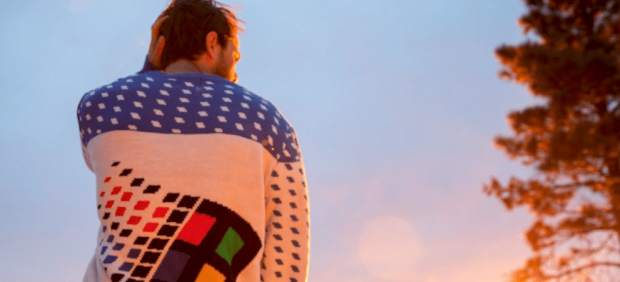 El logo de Windows 95 candidato a jersey más feo de navidad