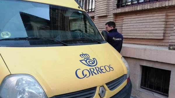 Correos identifica su flota de vehículos en Huesca con distintivos ambientales Correos identifica su flota de vehículos en Huesca con distintivos ambientales