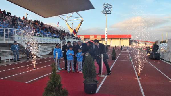 Inauguración de las pistas de atletismo de Villafranca Inauguración de las pistas de atletismo de Villafranca