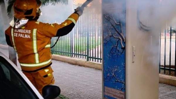 Actuación de un bombero en Palma Actuación de un bombero en Palma