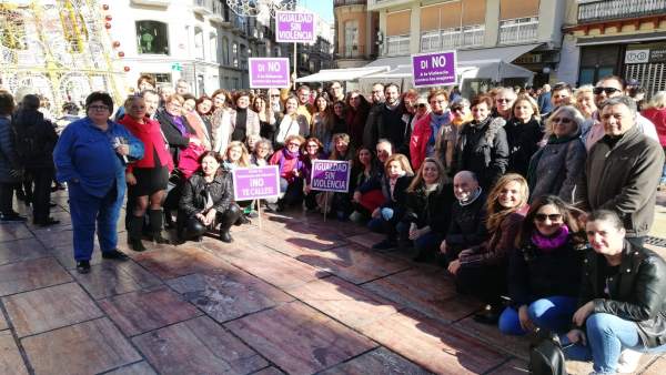 El PSOE en una manifsetación feniminista en Málaga El PSOE en una manifsetación feniminista en Málaga