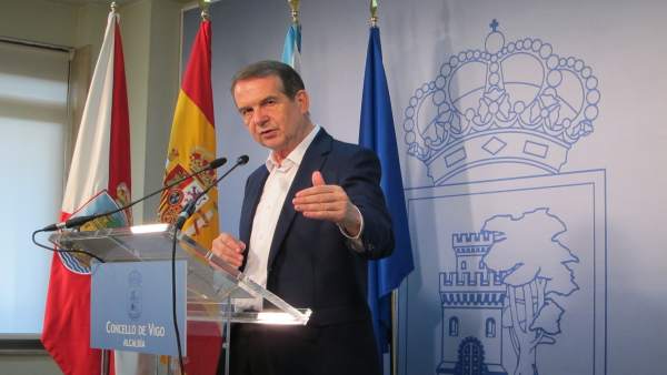 El alcalde de Vigo, Abel Caballero, en el Concello. El alcalde de Vigo, Abel Caballero, en el Concello.