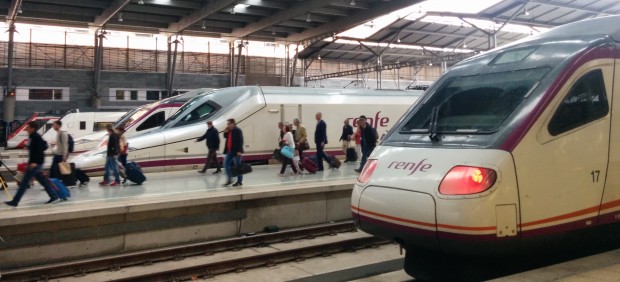Renfe tren AVE málaga madrid vialia estación ferrocarril maría zambrano viajeros