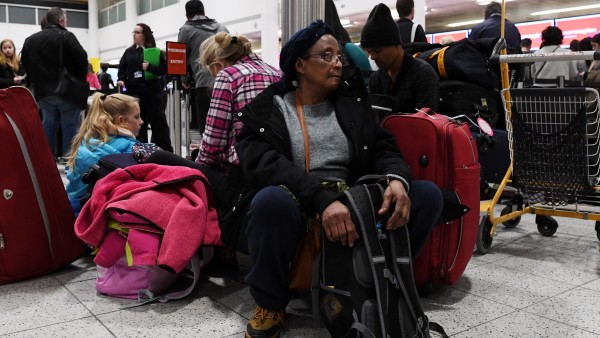 El aeropuerto de Gatwick vuelve a operar con más de 800 vuelos programados El aeropuerto de Gatwick vuelve a operar con más de 800 vuelos programados