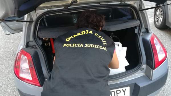Registro realizado por la Guardia Civil Registro realizado por la Guardia Civil