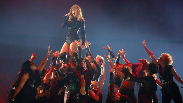 Taylor Swift durante su 'Reputation Stadium Tour' Taylor Swift durante su 'Reputation Stadium Tour'