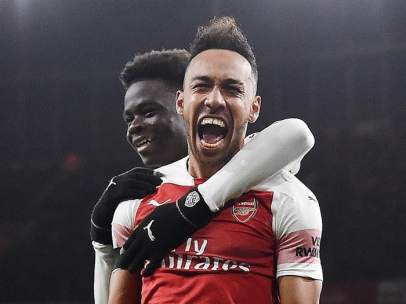 Aubameyang celebra un gol con el Arsenal.