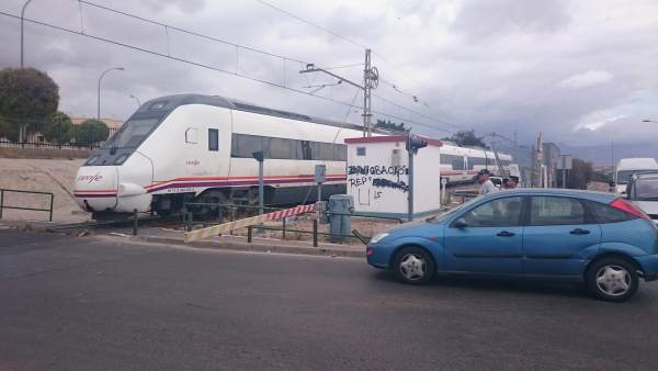 Paso a nivel de El Puche Paso a nivel de El Puche