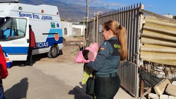 La Guardia Civil interviene ante cuatro menores en mala situación en El Ejido La Guardia Civil interviene ante cuatro menores en mala situación en El Ejido