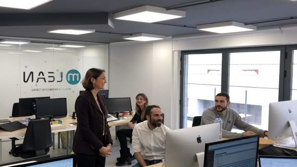 Reyes Maroto durante su visita a las instalaciones de Mobile Lean, 2-1-19 Reyes Maroto durante su visita a las instalaciones de Mobile Lean, 2-1-19
