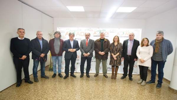 Lambán ha visitado hoy los centros de Atadi en Teruel Lambán ha visitado hoy los centros de Atadi en Teruel