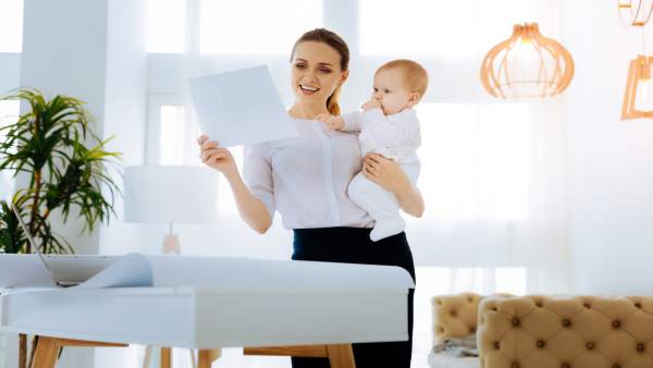 Solicita la devolución del IRPF por maternidad Solicita la devolución del IRPF por maternidad