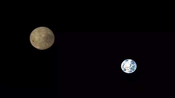 La Tierra y la Luna La Tierra y la Luna