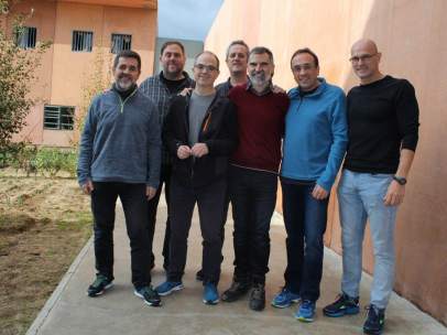 Dirigentes independentistas encarcelados en el centro penitenciario de Lledoners.