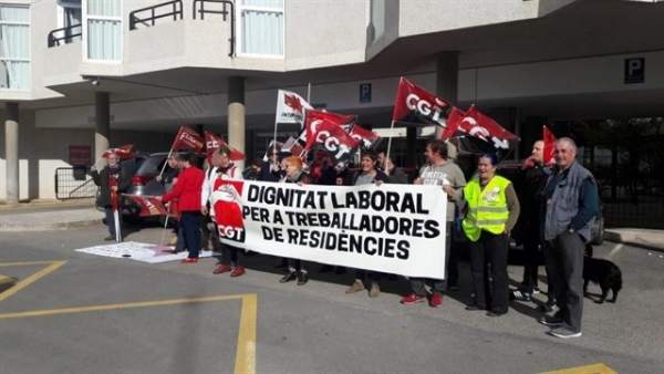 Protesta por falta de personal en residencias Protesta por falta de personal en residencias