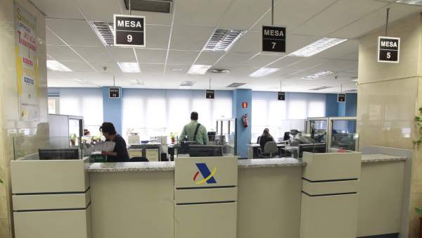 Una oficina de la Agencia Tributaria Una oficina de la Agencia Tributaria