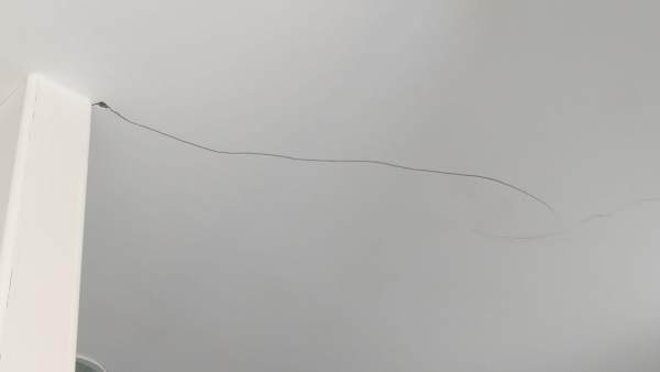 Una de las grietas detectadas en las instalaciones del CEIP Antonio Machado Una de las grietas detectadas en las instalaciones del CEIP Antonio Machado