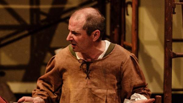 Els actors Pau Ferran i Oriol Grau, dos artistes al servei de Miquel Àngel. Els actors Pau Ferran i Oriol Grau, dos artistes al servei de Miquel Àngel.