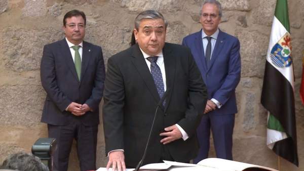 Toma de posesión del rector de la UEx, Antonio Hidalgo Toma de posesión del rector de la UEx, Antonio Hidalgo