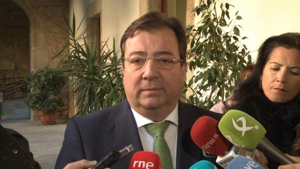 Vara en declaraciones a los medios este viernes en Mérida Vara en declaraciones a los medios este viernes en Mérida