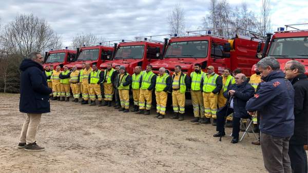 Presentación de la nuevas autobombas para extinción de incendios forestales Presentación de la nuevas autobombas para extinción de incendios forestales