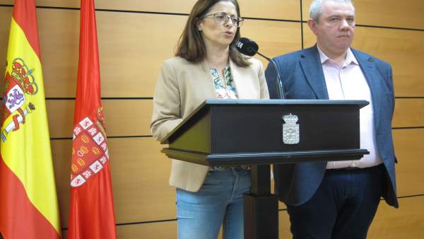 Susana Hernández Y Juan Vicente Larrosa Del PSOE Susana Hernández Y Juan Vicente Larrosa Del PSOE