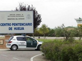 Exteriores de la cárcel de Huelva.