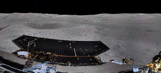 Panorámica de la cara oculta de la Luna