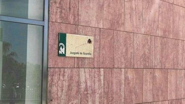Cartel Juzgado de Guardia Cartel Juzgado de Guardia