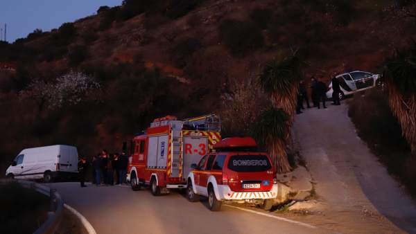 Tratan de rescatar a un niño de dos años caído en un pozo de 150 metros de profu Tratan de rescatar a un niño de dos años caído en un pozo de 150 metros de profu