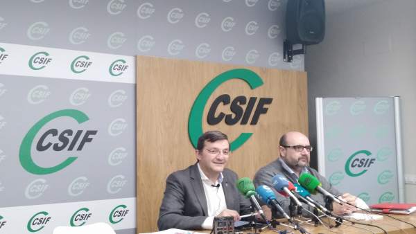 Benito Román atiende a los medios en rueda de prensa Benito Román atiende a los medios en rueda de prensa