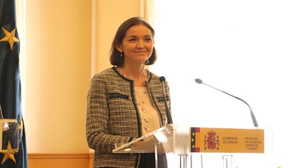 La ministra de Industria, Reyes Maroto, este lunes en Zaragoza. La ministra de Industria, Reyes Maroto, este lunes en Zaragoza.
