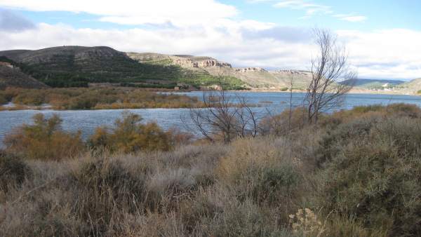 Pantano de la Cuenca del Ebro Pantano de la Cuenca del Ebro