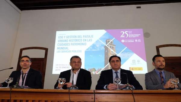 Reunión CPHE sobre urbanismo en La Laguna Reunión CPHE sobre urbanismo en La Laguna