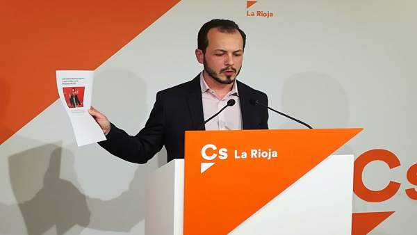 El portavoz autónomico de Cs La Rioja Pablo Baena en rueda de prensa El portavoz autónomico de Cs La Rioja Pablo Baena en rueda de prensa