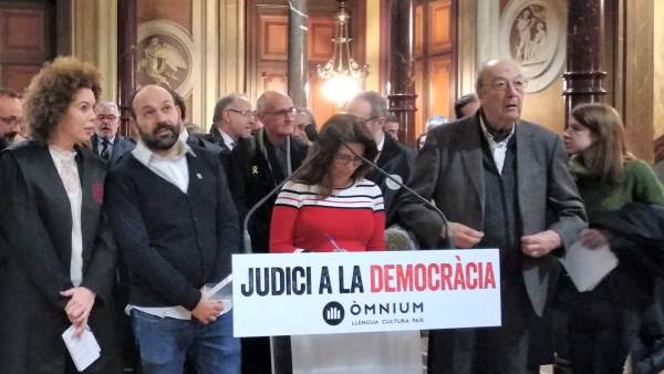 Marcel Mauri, Magda Oranich, August Gil Matamala, Carme Herranz, Olivier Peter. Marcel Mauri, Magda Oranich, August Gil Matamala, Carme Herranz, Olivier Peter.