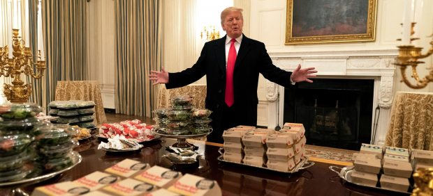 Trump ofrece comida rápida en la Casa Blanca