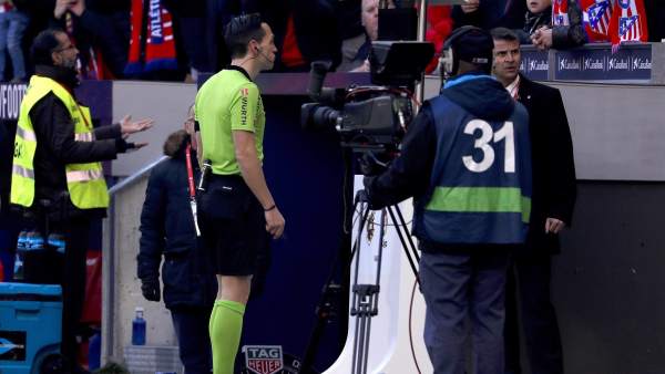 VAR VAR