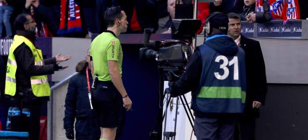 VAR