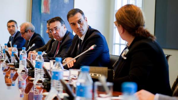Sánchez se ha reunido este martes en Moncloa con empresarios e inversores. Sánchez se ha reunido este martes en Moncloa con empresarios e inversores.