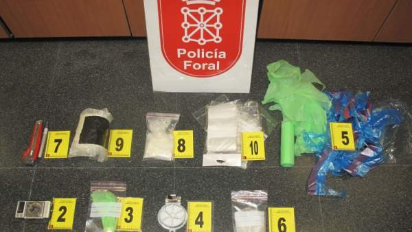 Drogas incautadas al detenido Drogas incautadas al detenido