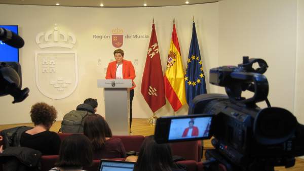 La portavoz del Gobierno regional, Noelia Arroyo, en la rueda de prensa La portavoz del Gobierno regional, Noelia Arroyo, en la rueda de prensa