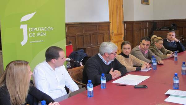 Reunión sobre el sistema de abastecimiento de agua del Quiebrajano. Reunión sobre el sistema de abastecimiento de agua del Quiebrajano.