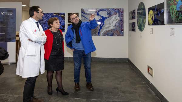 Inauguración de la exposición en Valdecilla Inauguración de la exposición en Valdecilla