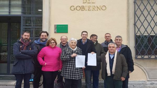 Petición de reunión con Juanma Moreno Petición de reunión con Juanma Moreno