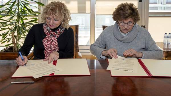 Díaz Tezanos y Ruiz-Tagle firman el convenio Díaz Tezanos y Ruiz-Tagle firman el convenio