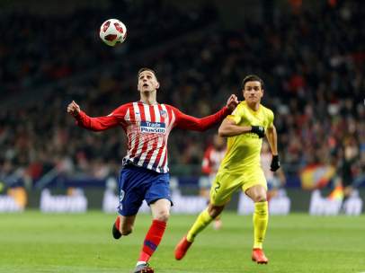 Kalinic en el Atlético - Girona