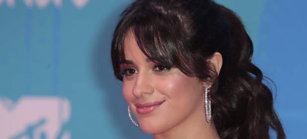 Camila Cabello en la edición de 2018 de los 'EMA'