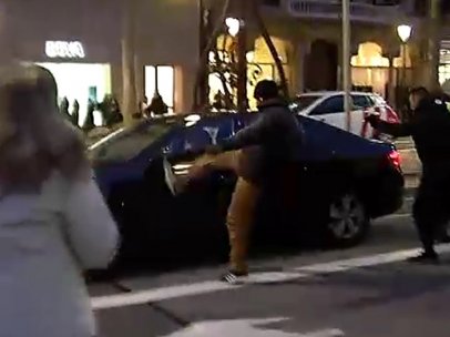 Incidentes en el primer día de huelga de taxis en Barcelona