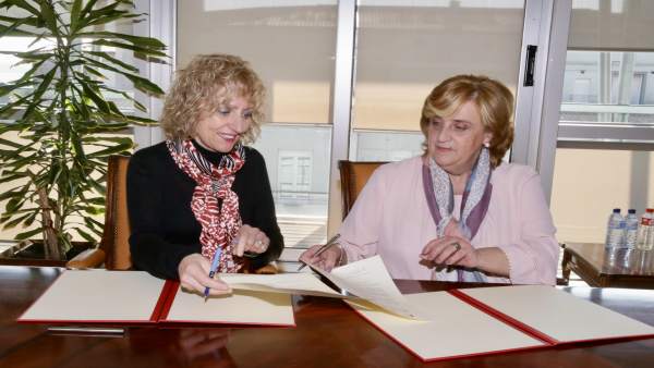 Firma del convenio con AMAT Firma del convenio con AMAT